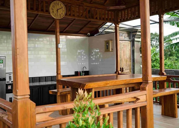 Santhara Wooden House Canggu (Bali)