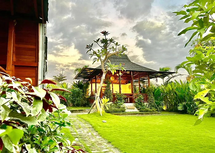 Santhara Wooden House 3* Canggu (Bali)